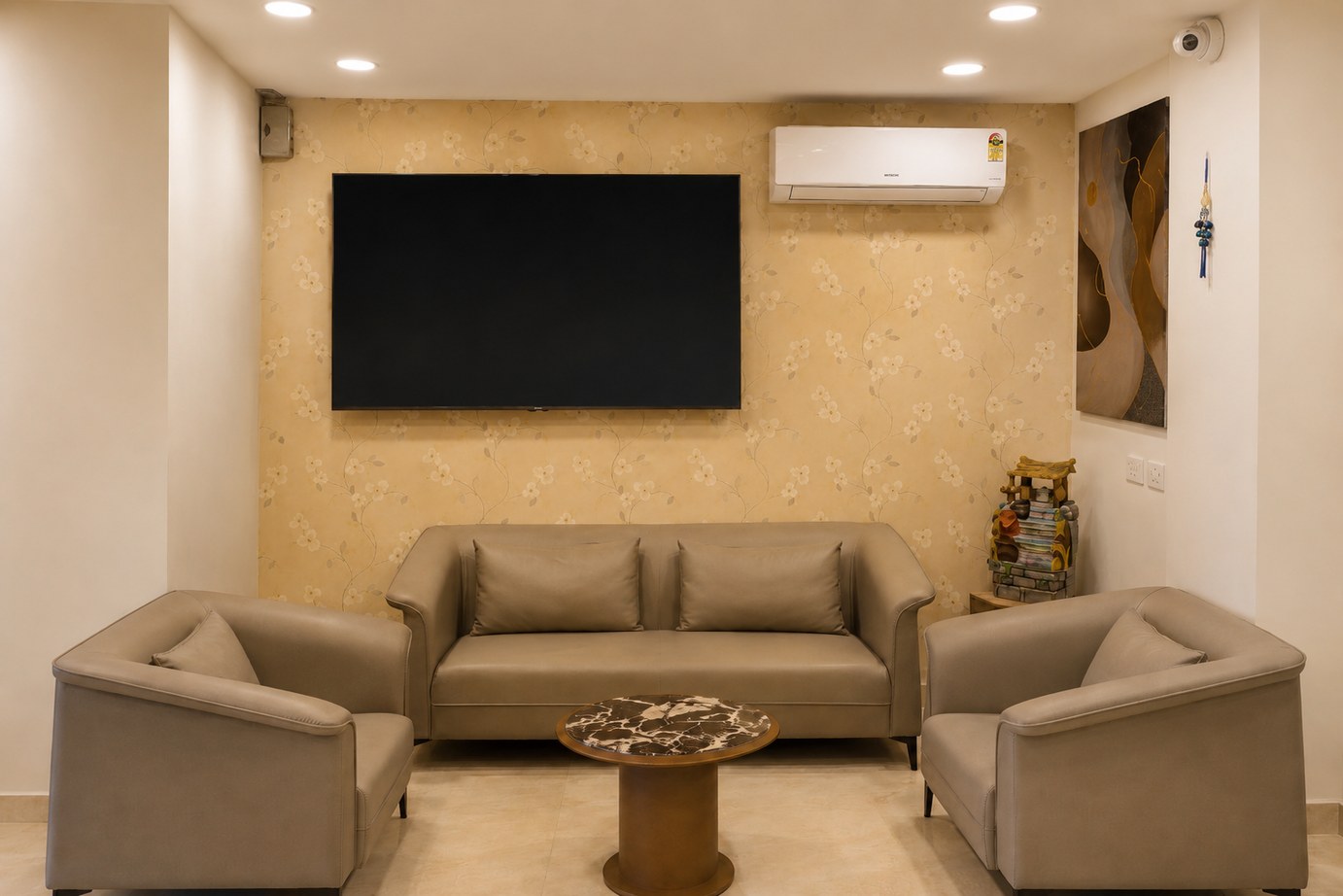 Executive Student Lounge with Smart TV & AC