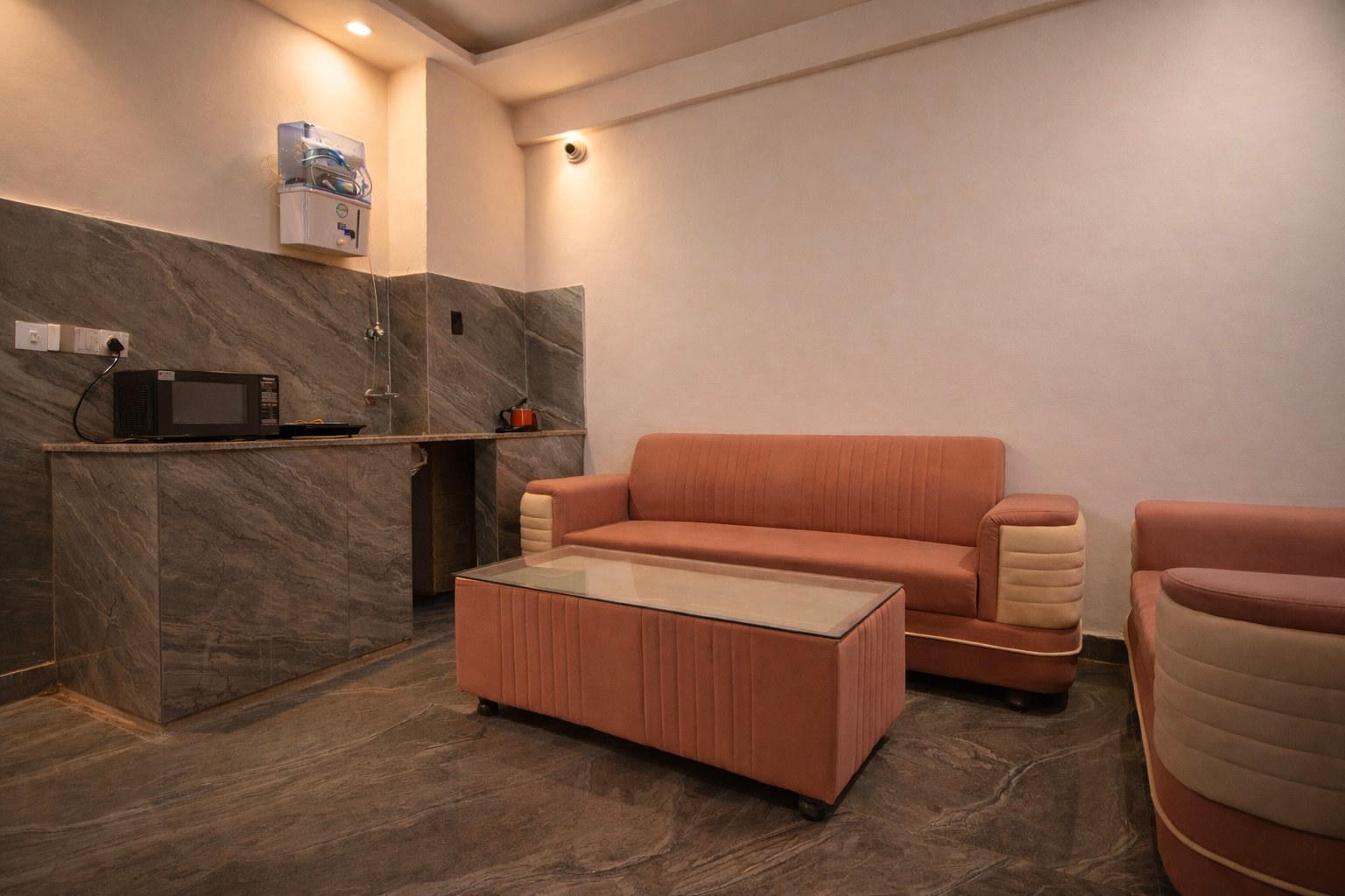 Modern Clean Attached Washroom